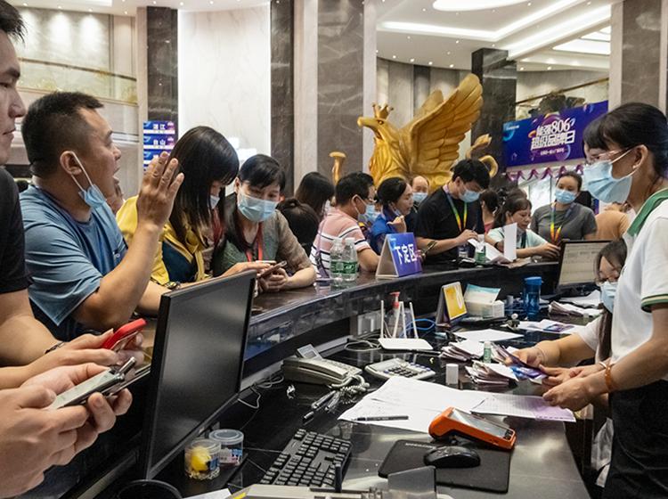 火熱引爆 | 能強806超級品牌日暨廣東入廠團(tuán)購?fù)昝朗展伲?  />
                                    
									 
                           </div><div   id=